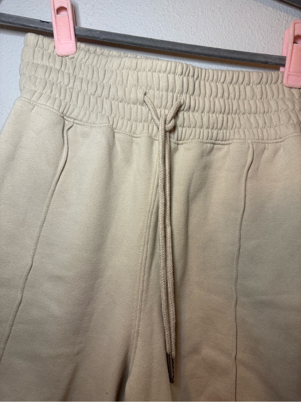 Abercrombie & Fitch Cream Fleece-Lined Shorts NWT - Picture 3 of 4